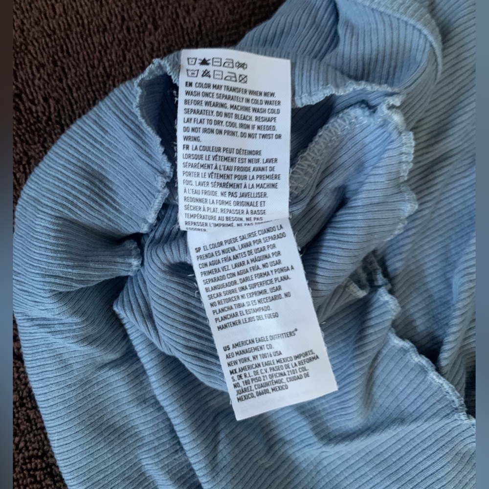 🩵AE Henley Crop Tank Ribbed Blue with Buttons - Size XL - NWOT - Picture 7 of 10